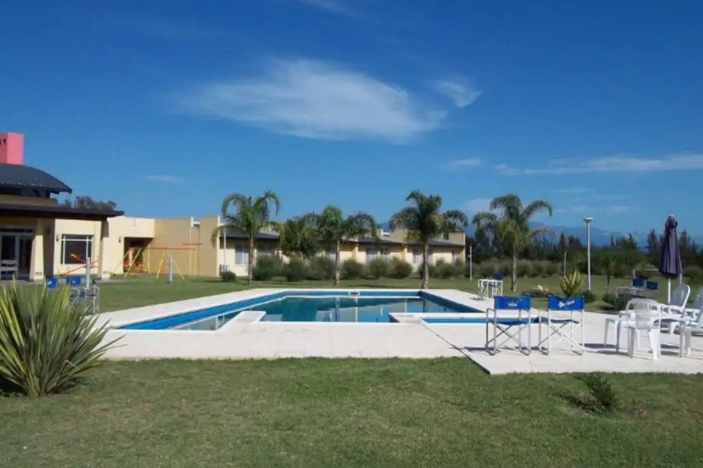 Howard Johnson Inn Rosario De La Frontera Zewnętrze zdjęcie
